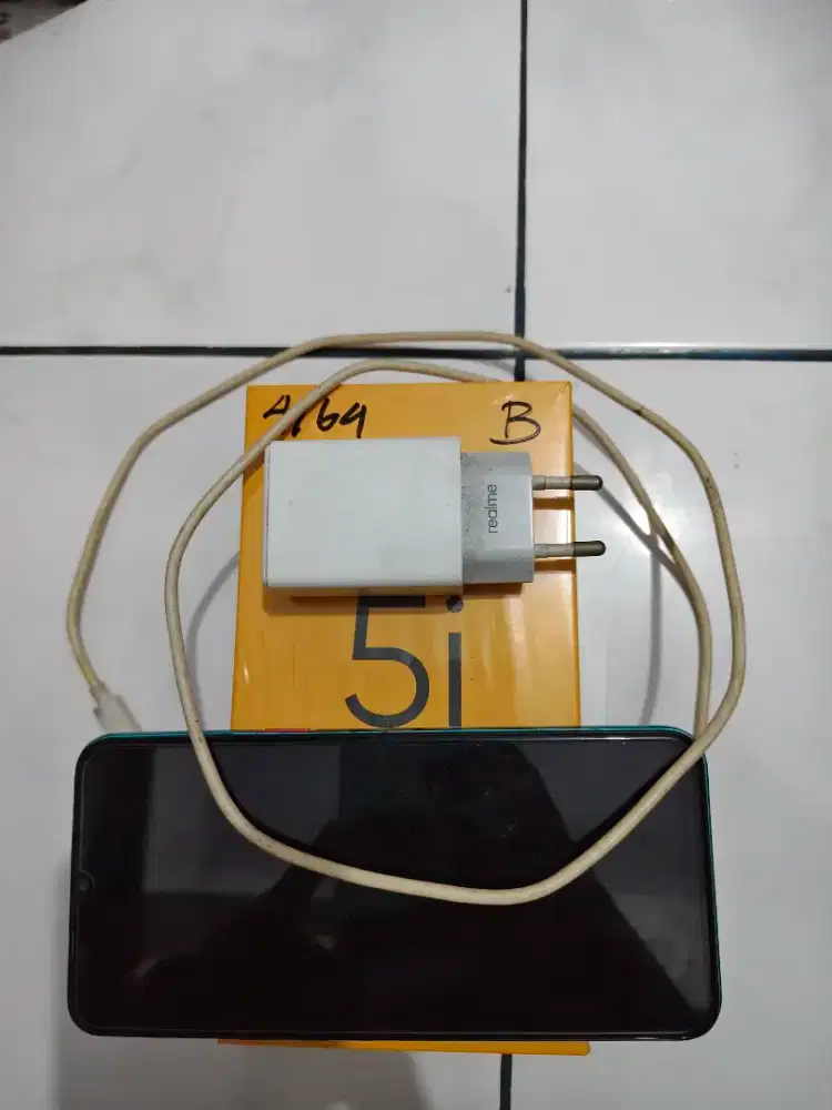 Realme 5i Realme 5 i