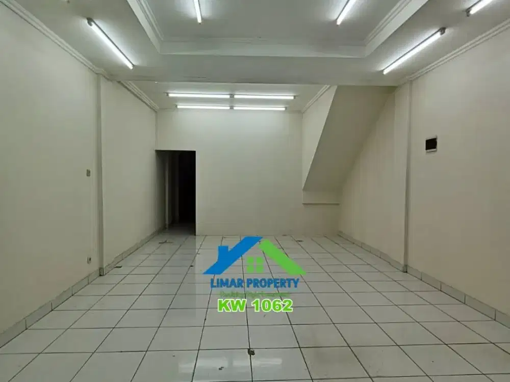 Ruko Sewa 2 Lantai Siap Huni dan Strategis di Kota Wisata Cibubur