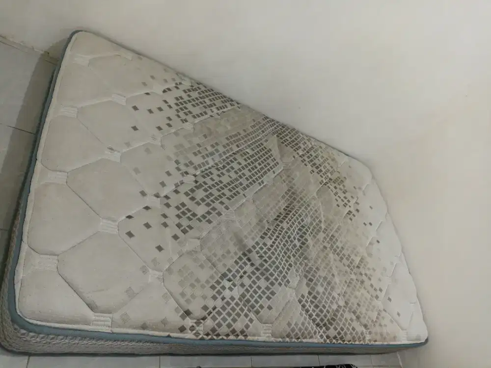 PRELOVED KASUR IN THE BOX SPRING BEDS
