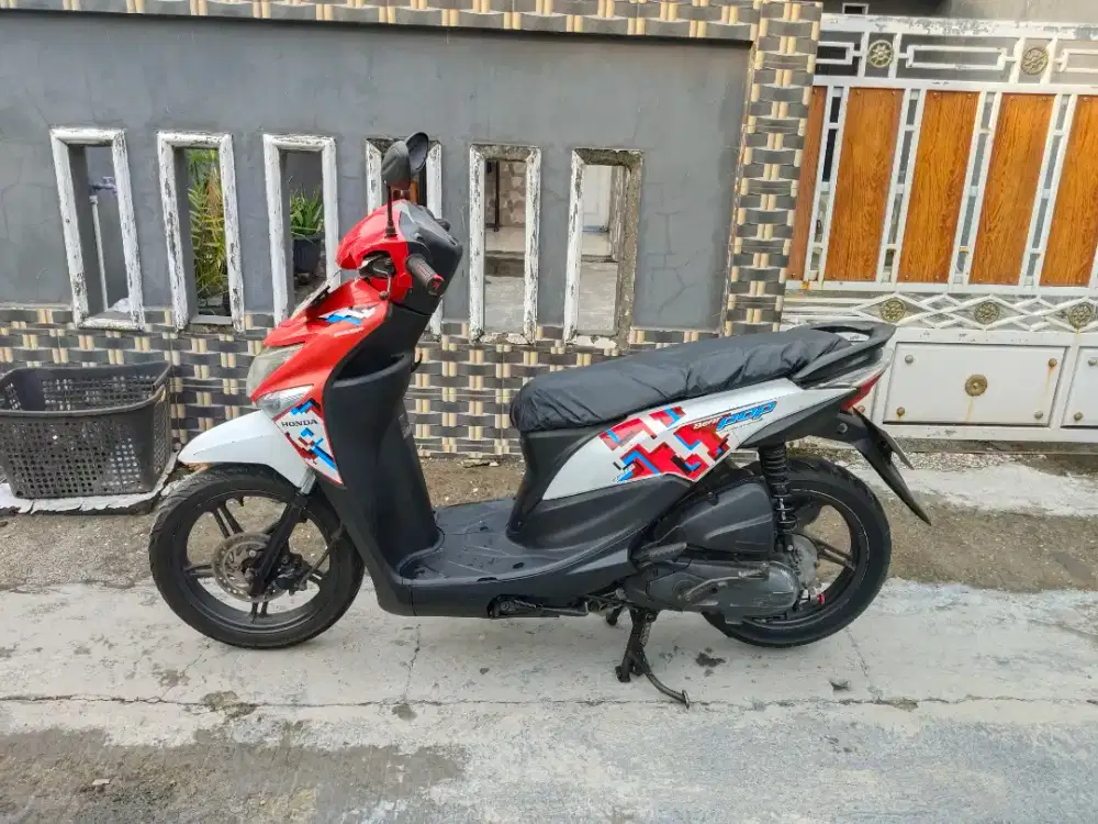 Honda beat pop esp stater halus th 2018 plat 2028