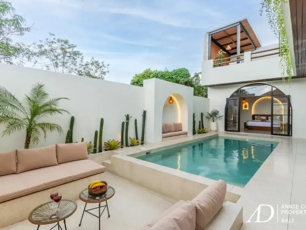 LEASEHOLD 27 YRS | MODERN MEDITERRANEAN VILLA IN SEMINYAK - PRIME LOCATION