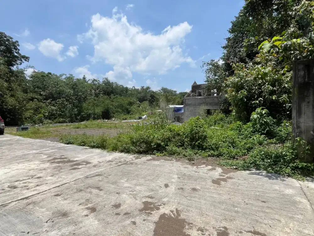 Tanah Barat Pasar Pakem, SHM On Hand