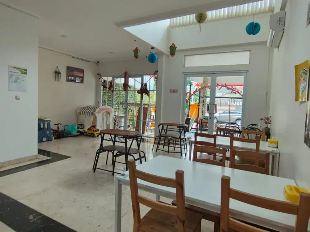 TEMPAT USAHA dan RUMAH SEMI FURNISH  Gading Serpong-Sektor Dekat BPK Penabur