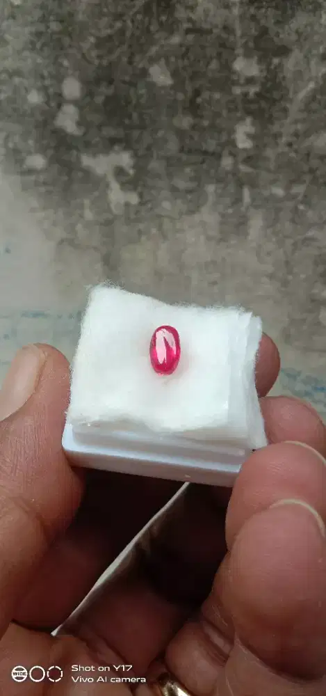 Batu Ruby merah delima