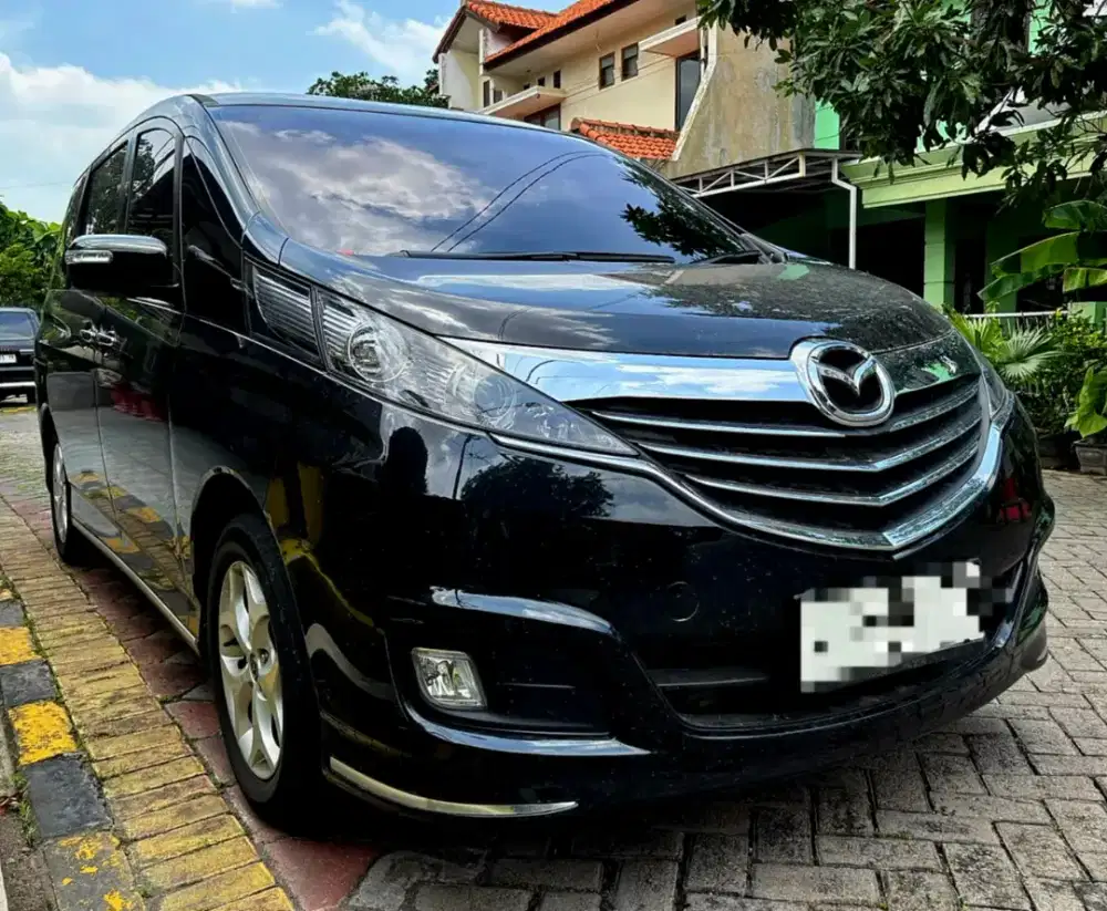 Mazda Biante skyactive 2.0 At 2017 (Low KM)