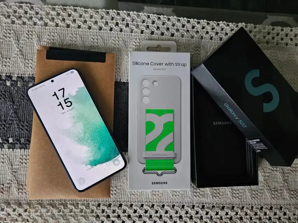 SAMSUNG GALAXY S22 8/128GB SEIN LIKE NEW