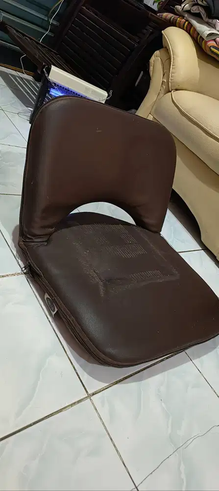 Kursi lipat untuk bersandar