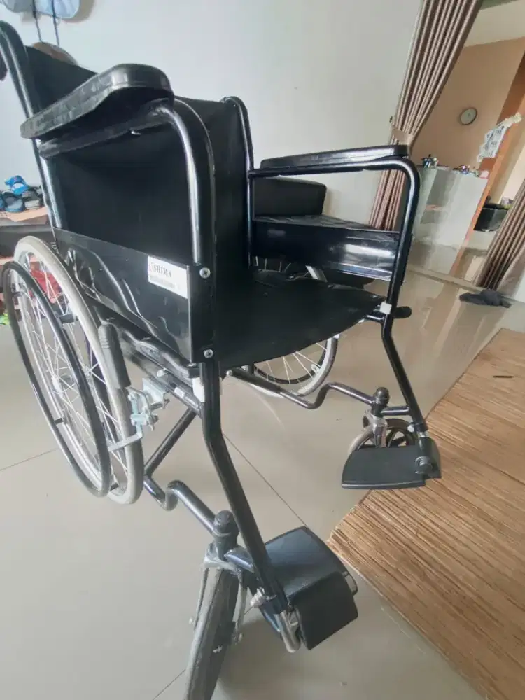 Kursi roda merk shima