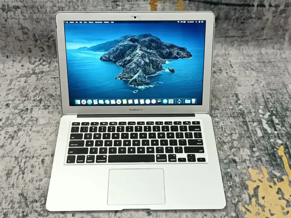 MacBook Air 13 2017 Core i5 8GB 128GB Ex iBox Normal Siap Pakai