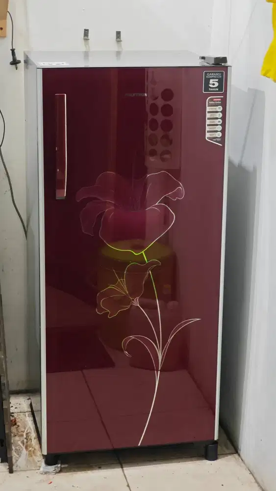 KULKAS POLYTRON 1 PINTU 180 LITER PR 18 LOW WATT kondisi 90%