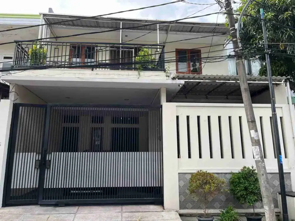 RUMAH CANTIK Luas 177 di Koja Jakarta Utara Siap Huni