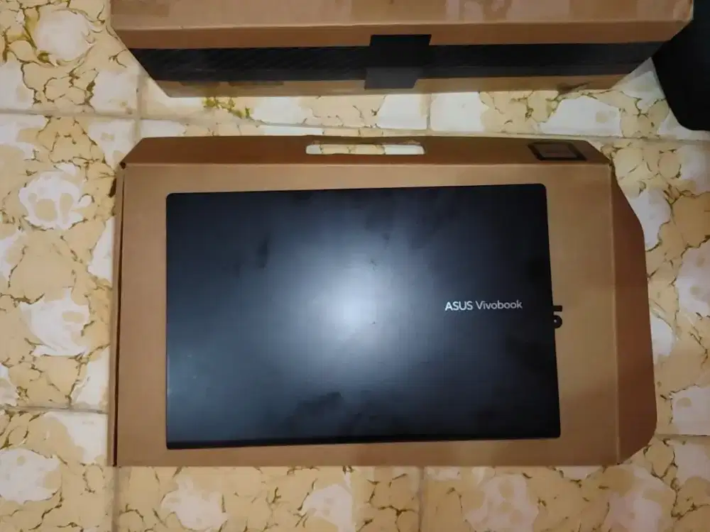 Laptop ASUS VIVOBOOK 14 8GB/512GB