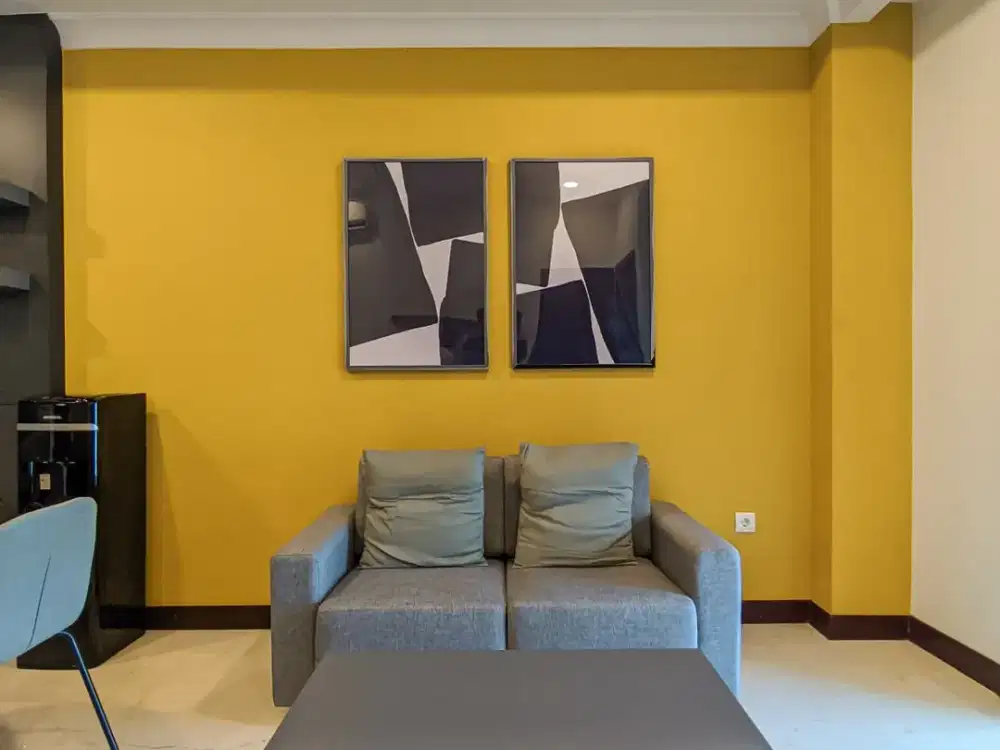 RP. 13 JT / Bln , Apartemen Permata Hijau Suites, 2 BR, Full Furnished, Siap Huni