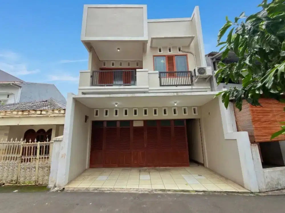 GAK SAMPE 3 M ! RUMAH SIAP HUNI DI TEBET, AKSES JALAN 1 MOBIL !!!