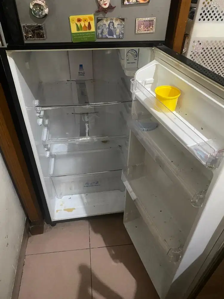 Jual Cepat-Kulkas merk Aqua