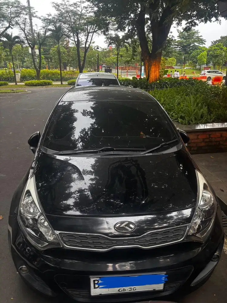 Kia Rio 2012 Hitam Matic