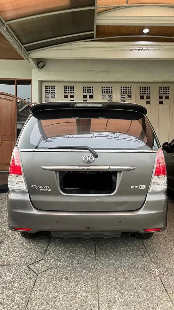 Toyota Kijang Innova 2011 Diesel