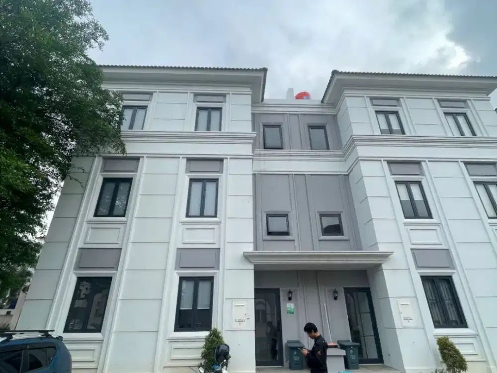 DIJUAL RUMAH 6 KAMAR COCOK UNTUK INVESTASI KOS-KOSAN DI BSD CITY