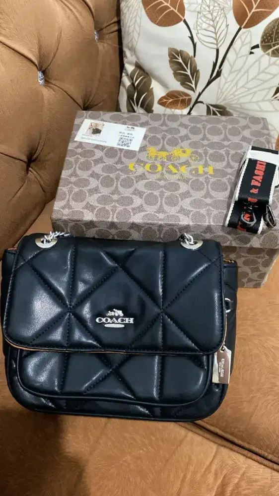 Tas Masih Baru,kegedean makanya mau dijual aja