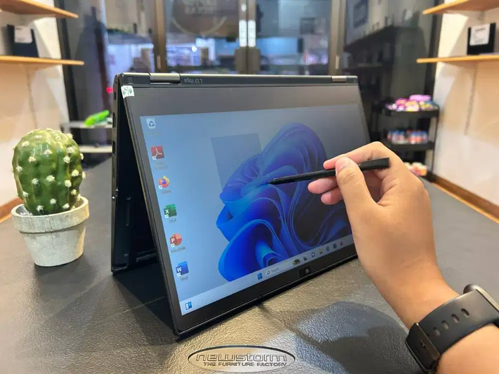 LENOVO THINKPAD L13 YOGA // RAM16 // TOUCHSCREEN FLIP 360