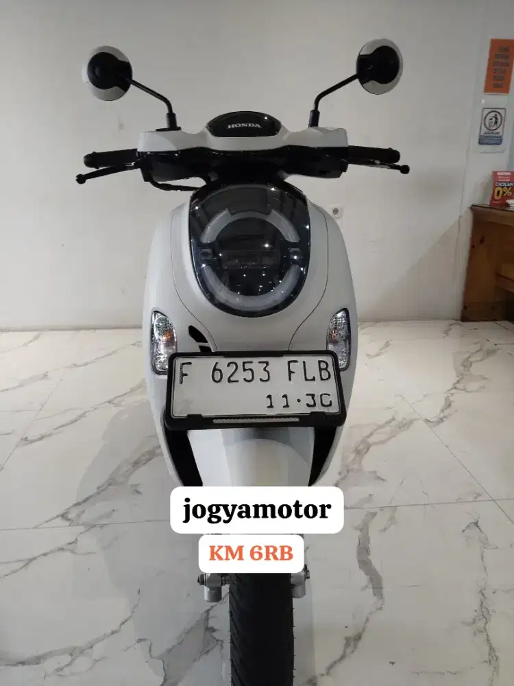 S  Honda Scoopy prestige tahun 2025