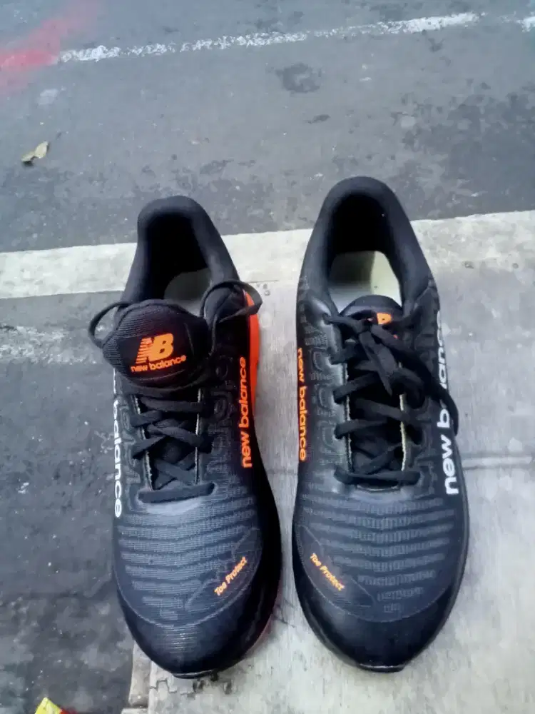 jual sepatu joging barang x minat
