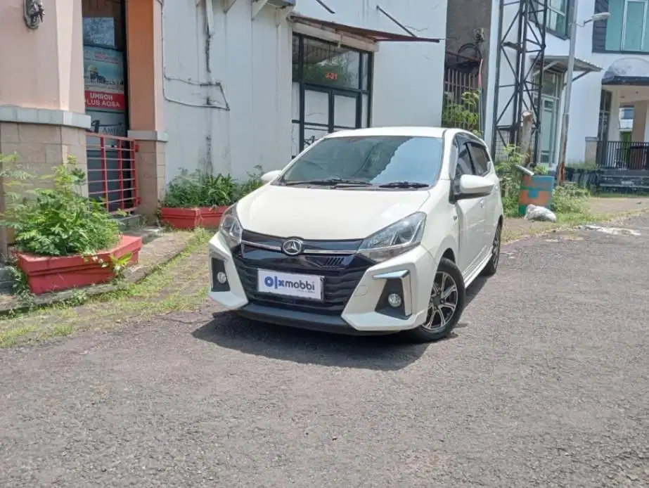 Pajak Panjang - Daihatsu Ayla 1.2 R Bensin AT 2022 Putih