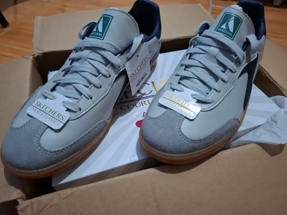 Sketchers Court & Classic Size 41 New