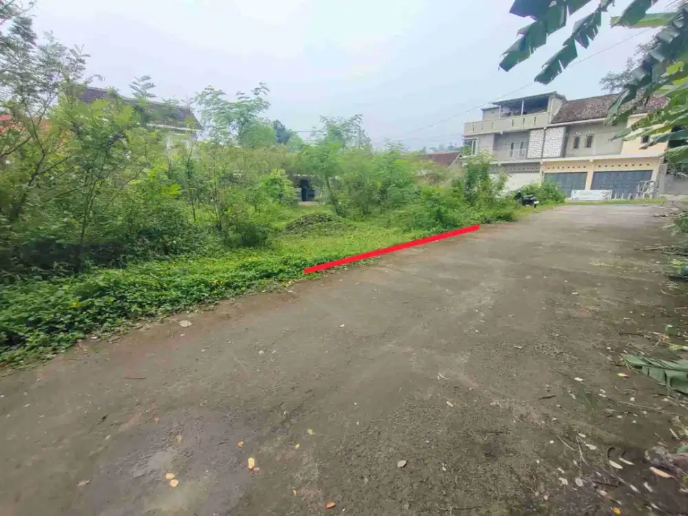 JUAL PEKARANGAN  DEKAT SD MODEL UTARA STADION MAGUWOHARJO