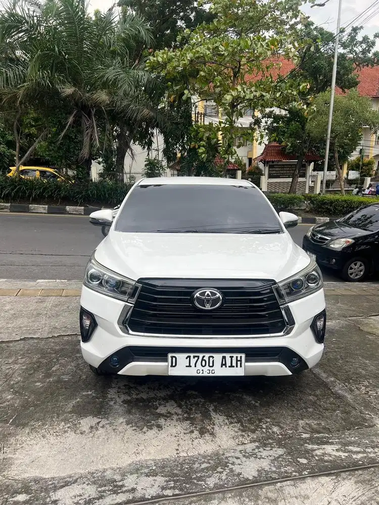 Innova reborn diesel V AT 2020