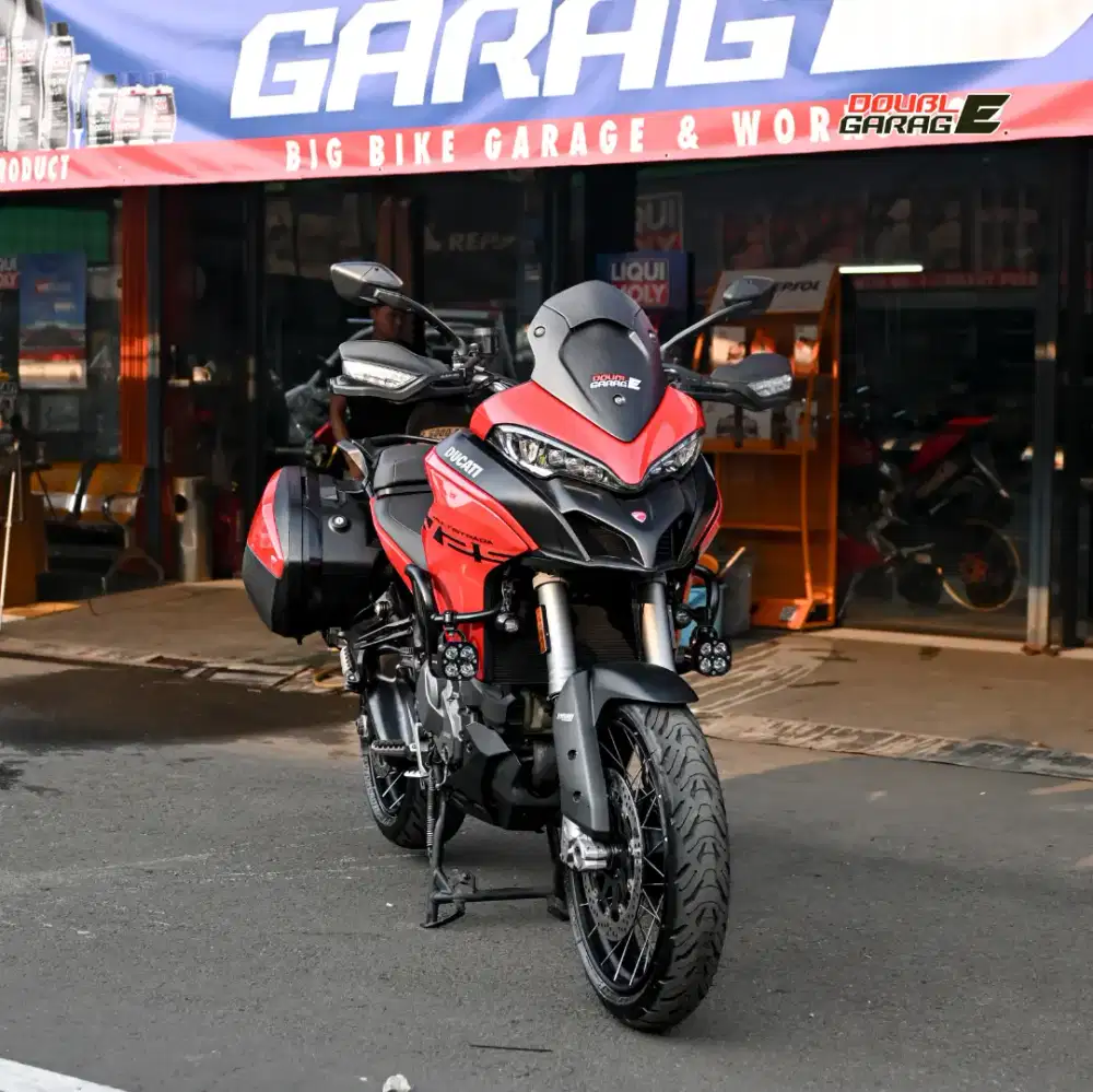 DUCATI MULTISTRADA V2S MERAH  2023
