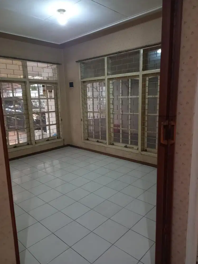 Disewakan rumah untuk hunian atau kantor