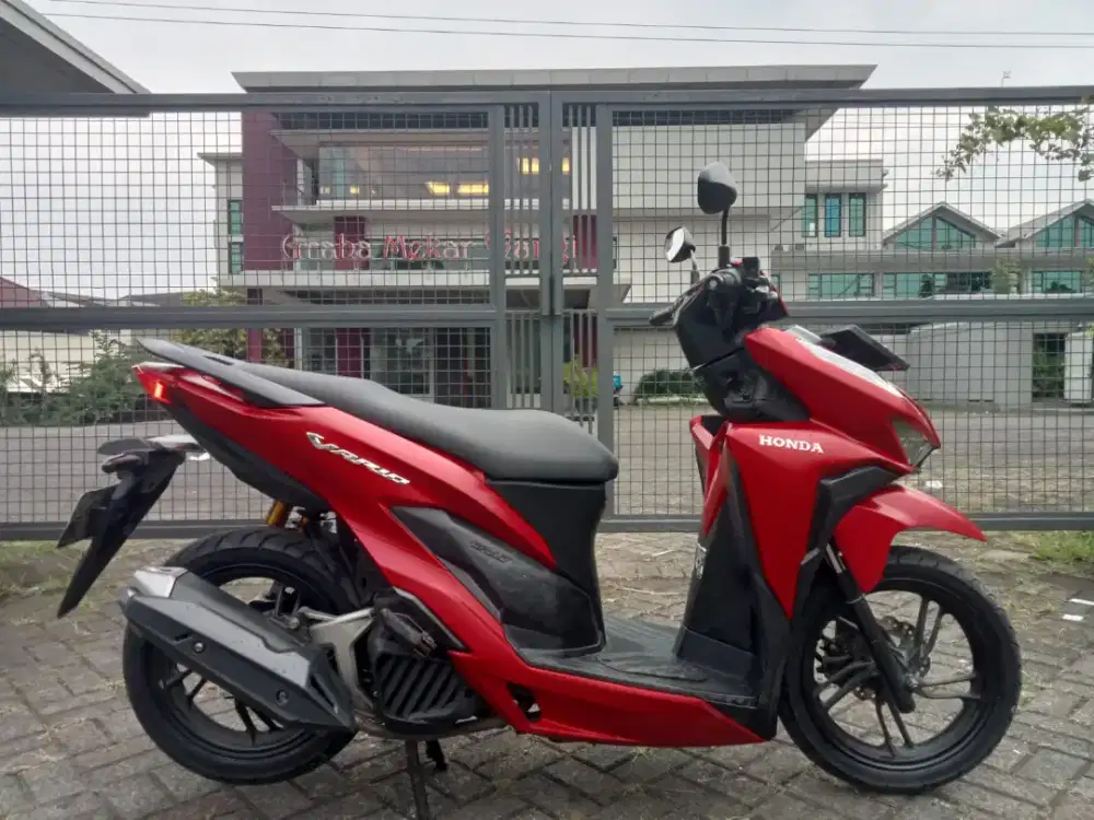 Honda Vario 150 connected komplit mulus original