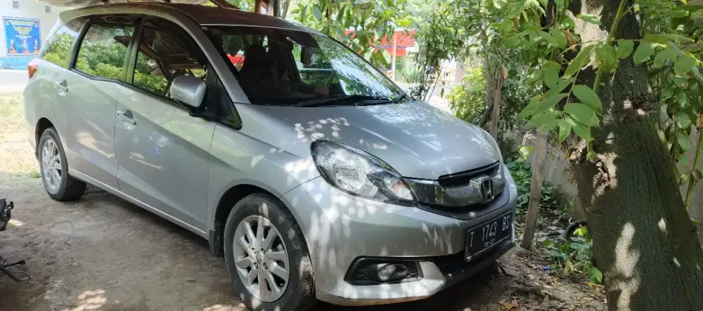 Honda Mobilio E MT Abu Abu 2015 Bensin