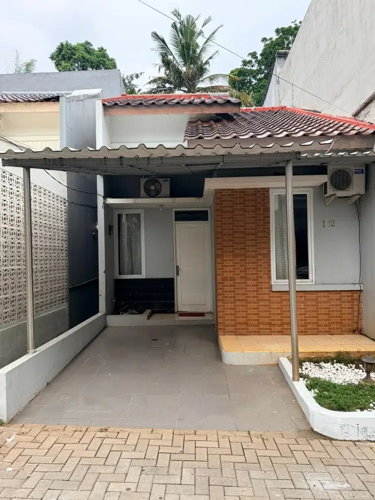 Disewakan rumah di cirendeu (depan bali view)