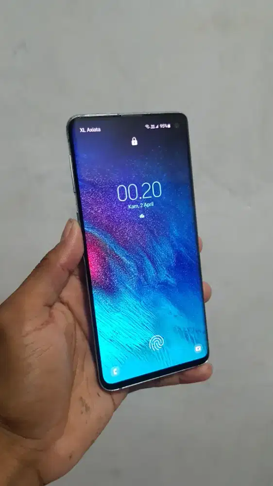 Samsung s10 Ram ( 8/128 ) Lengkap, Flaship