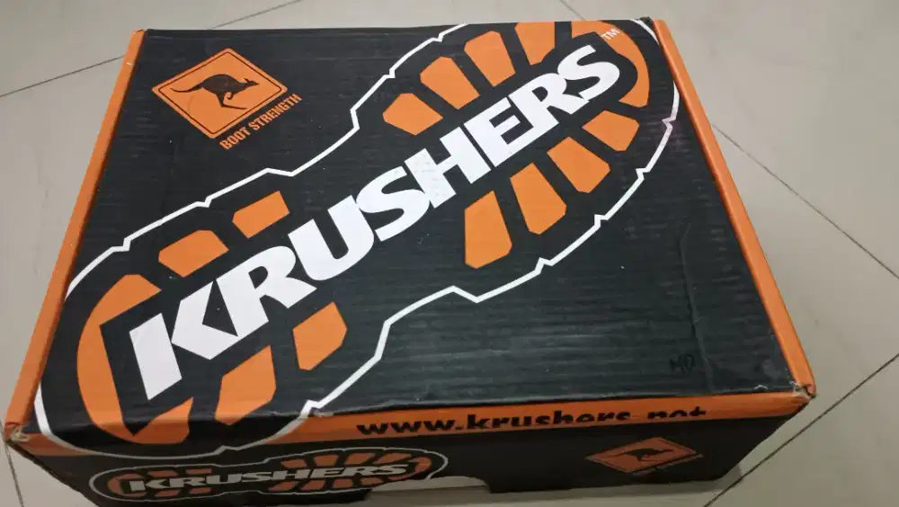 Sepatu safety krushers