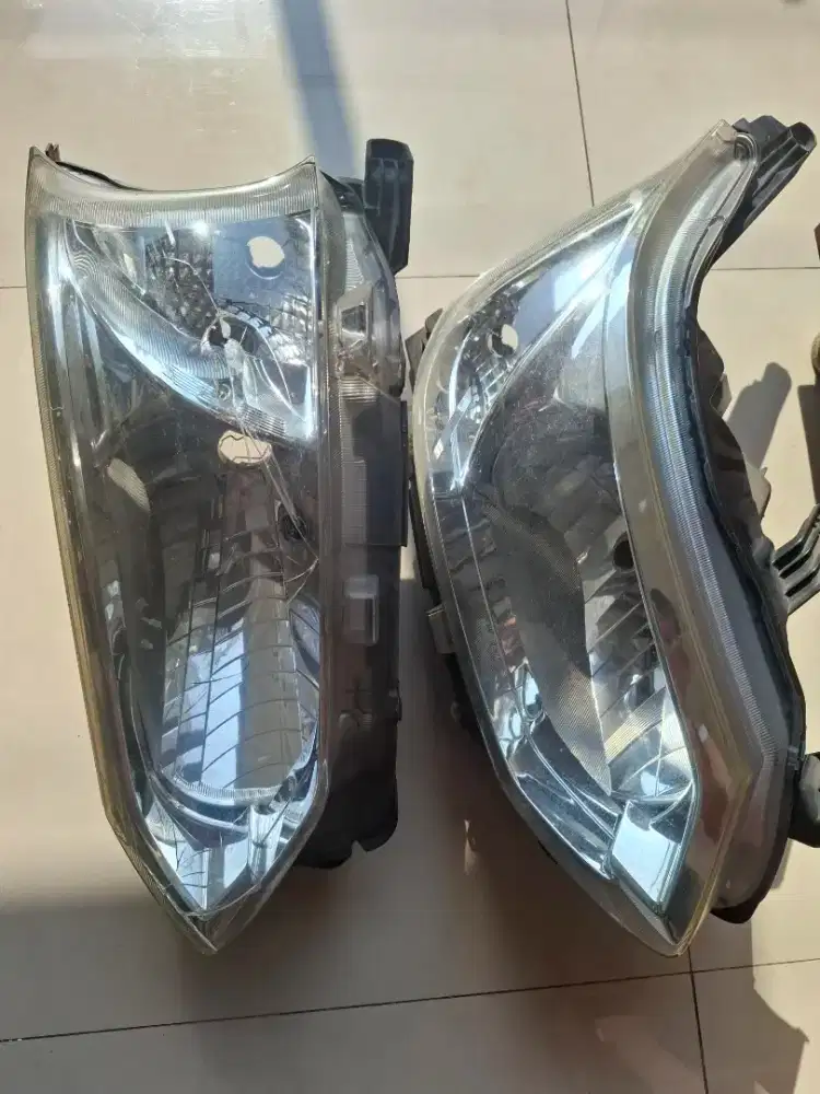 Headlamp Avanza 2017 Original copotan