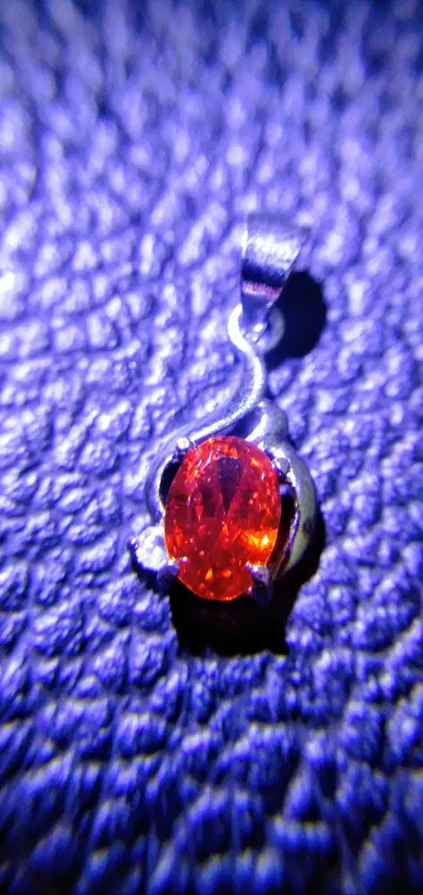 Natural Garnet Liontin 18K Goldplated