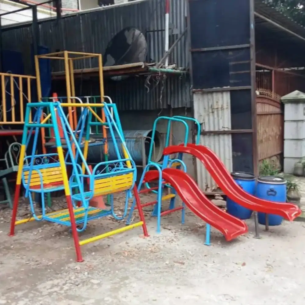 ayunan dan perosotan
