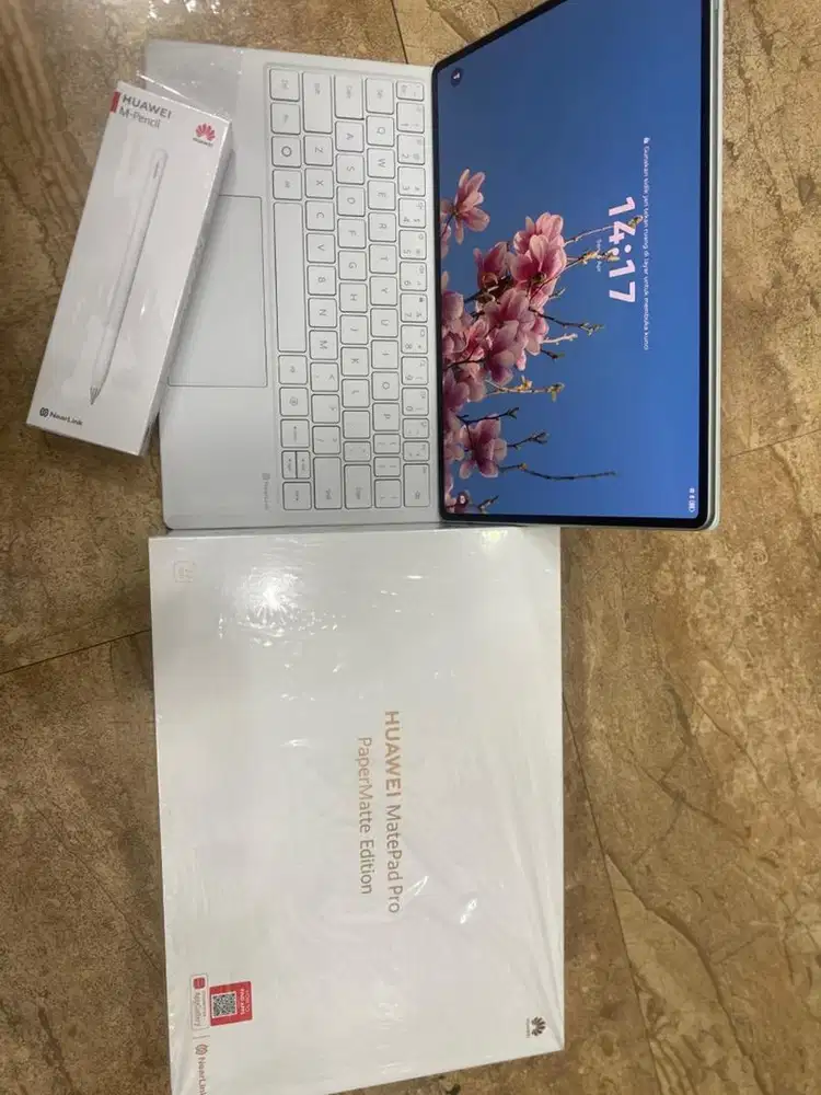 Huawei matepad pro 12.2 in papermate 12/512 grs 10/2026 like new