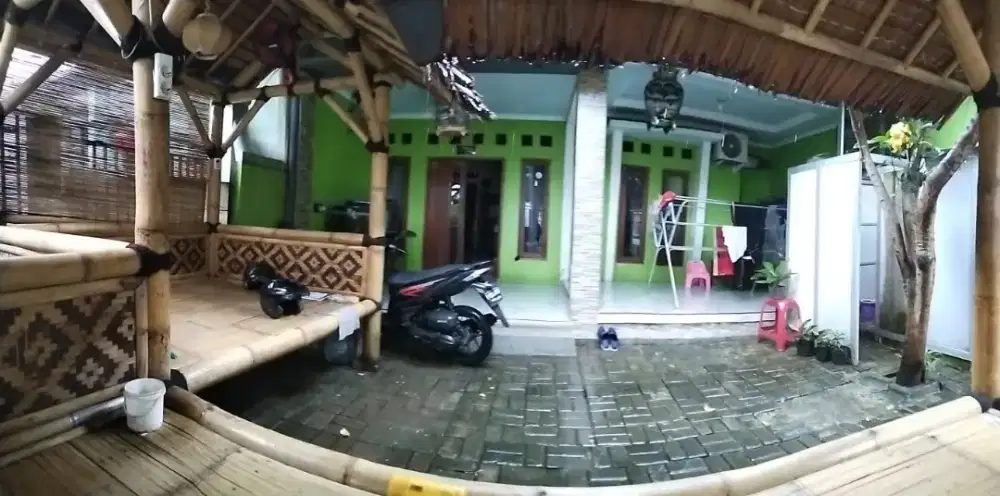 Dijual Rumah luas di Ciledug MURAH