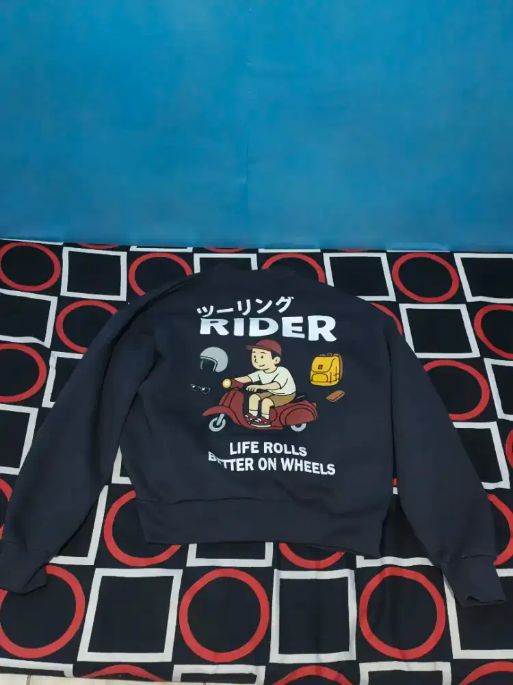 Sweater Merek Peanuts Asli Korea