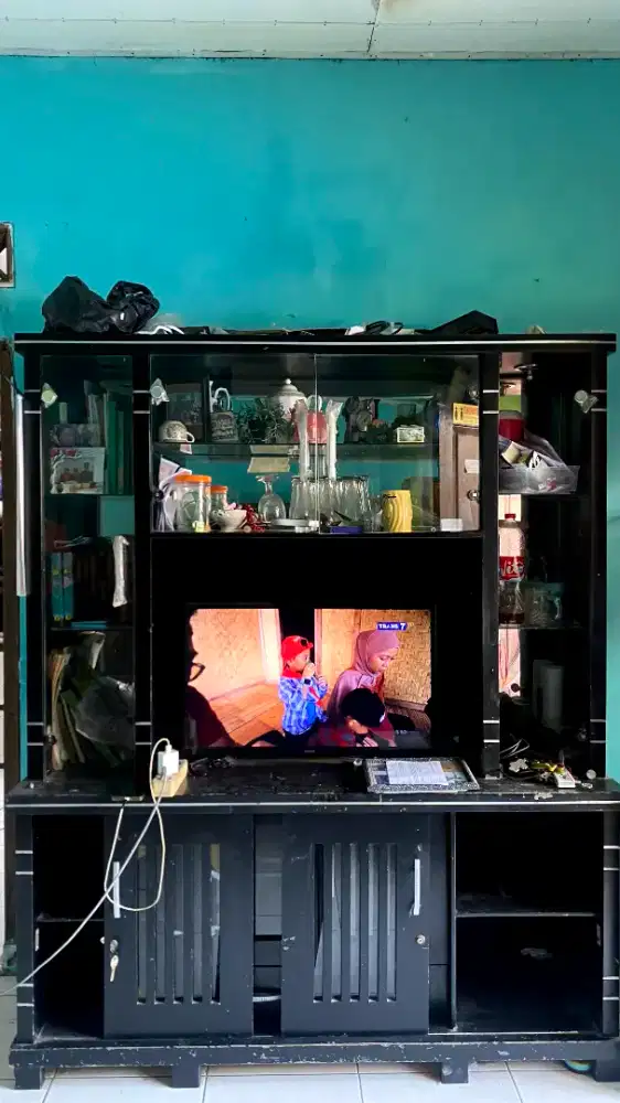 lemari bufet tv