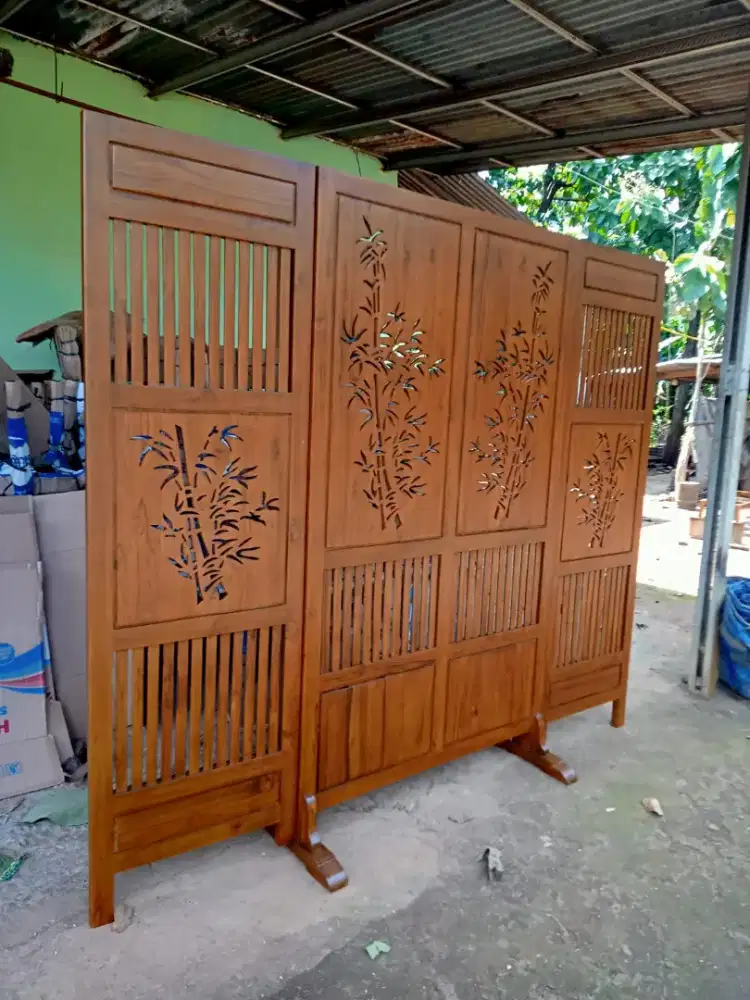 Sketsel Penyekat Ruangan Ukiran Bambu