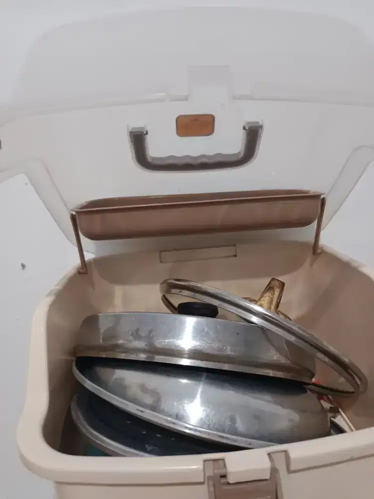 Box perlengkapan bayi,tempat botol dll