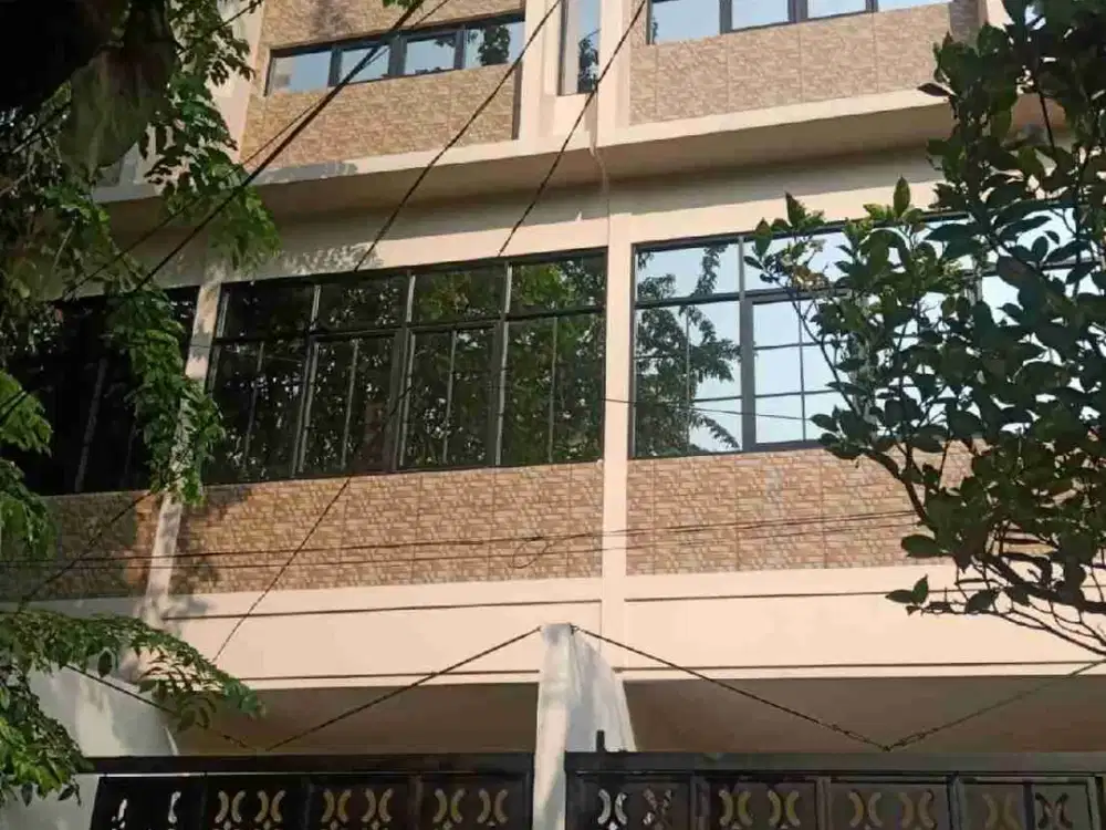 DIJUAL RUMAH BARU 4 LANTAI DI TANJUNG DUREN JAKARTA BARAT