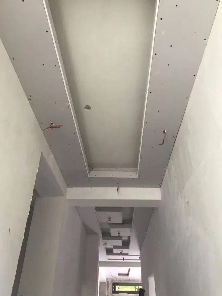 Partisi Jasa Tukang Pasang Wall Moulding Sekat Plafon PVC GRC Gypsum