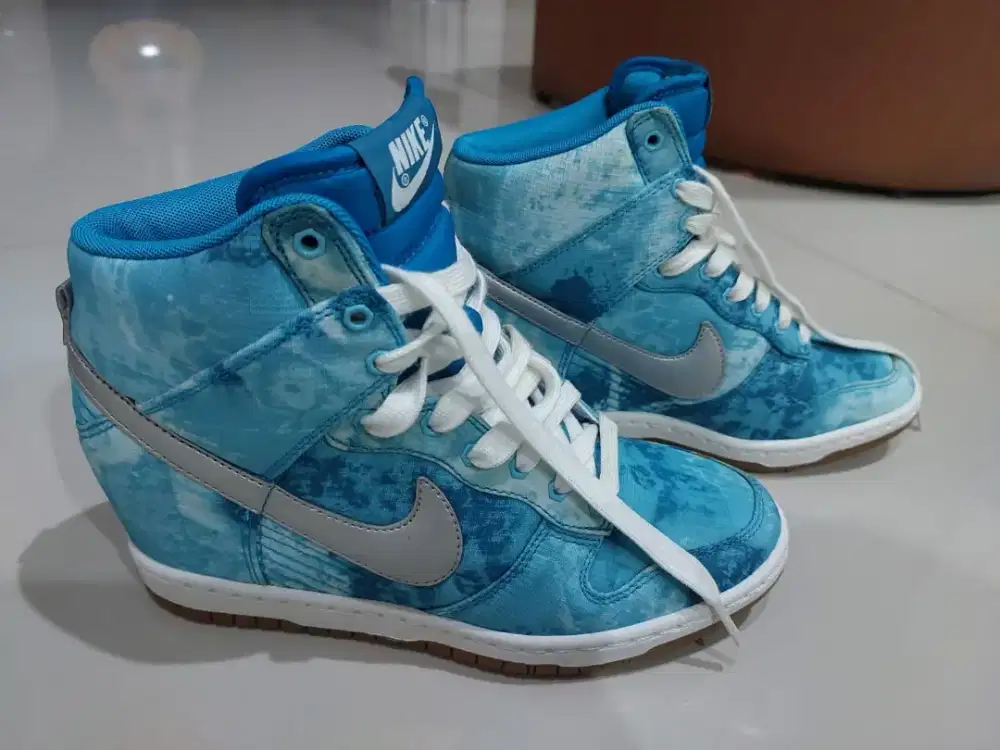 Jual sepatu NIKE wms Dunk Sky size 38 insole 24cm bru pke 2x,600 nego