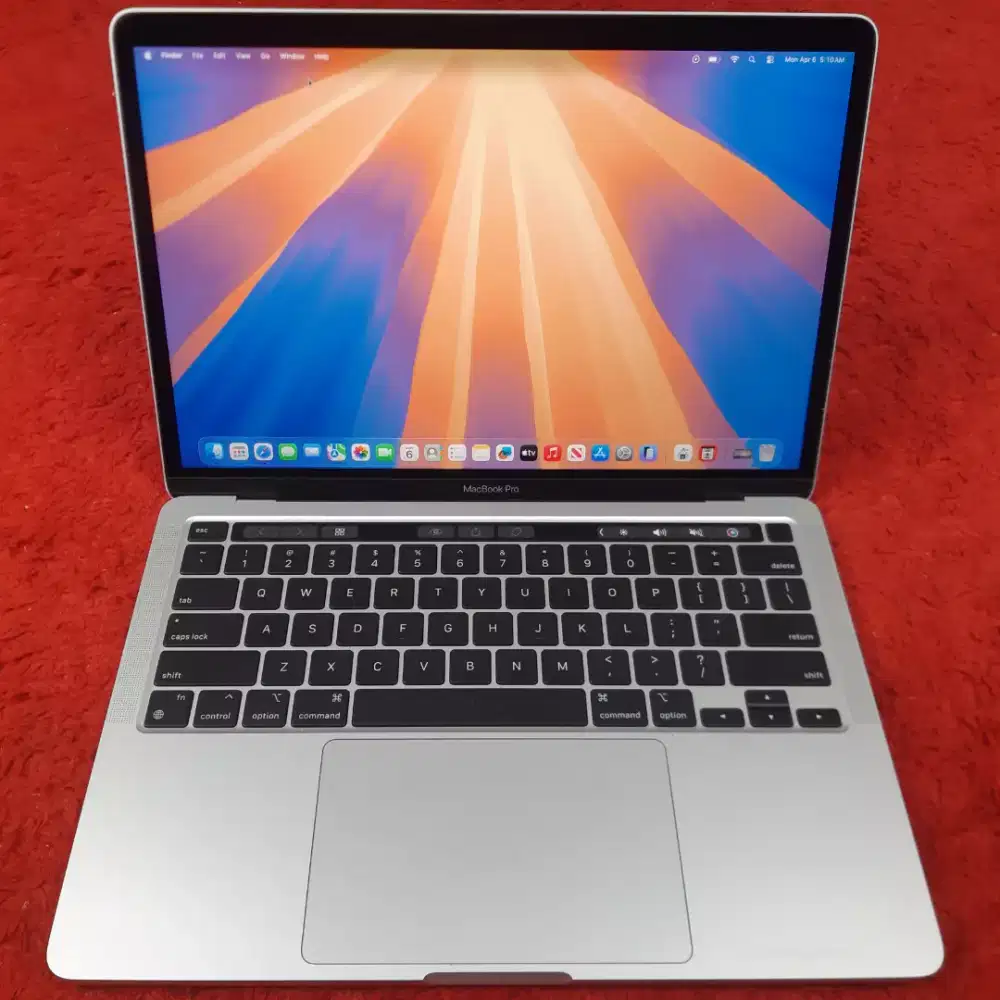 Macbook pro m1 2020 ram 16gb ssd 256gb mulus siap pakai bisa cod